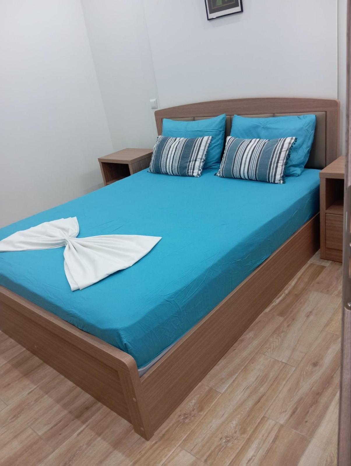 Renovated 2Bd House Close To Pireus Port Екстериор снимка